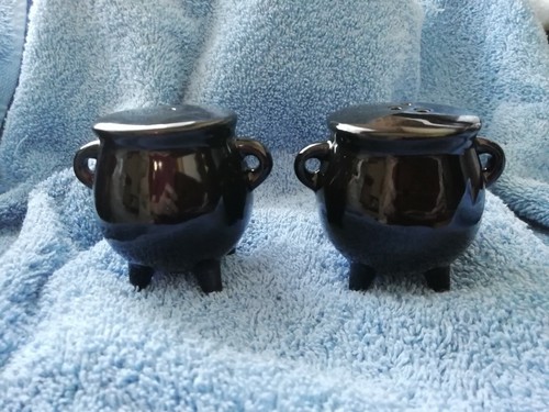 Cauldron salt pepper - cauldron, pots