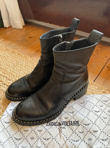 Black leather round - toe, ankle