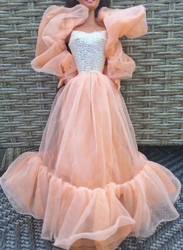 Vintage 1984 peaches cream - vintage, n