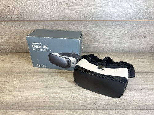Samsung gear powered by - samsung,