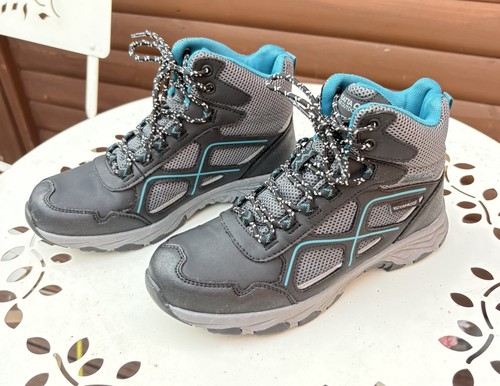 Regatta walking boots size - -,