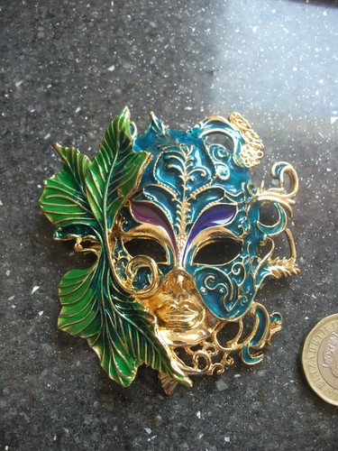 Large venetian masquerade mask - large,