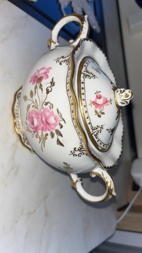 Royal crown derby bone china - royal,