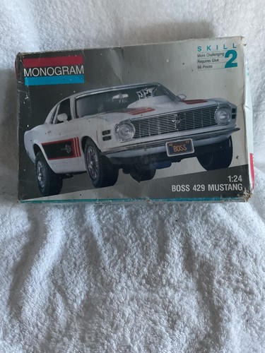 Ford mustang boss 429 - 1:24,