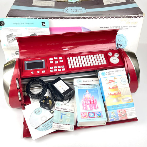 Cricut cake full - size,