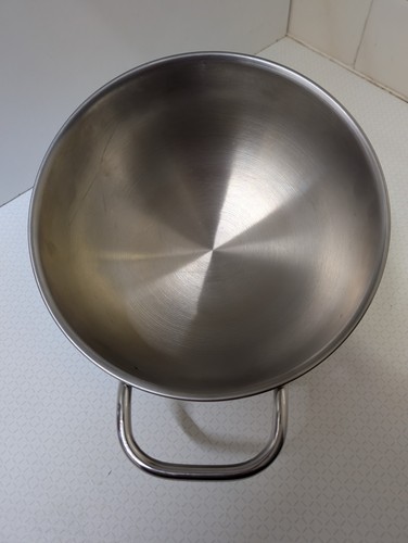 Universal melting pot - s/s,