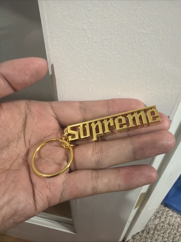 Supreme grand prix keychain - supreme,