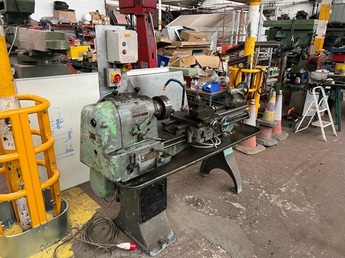 Colchester master lathe in - ,