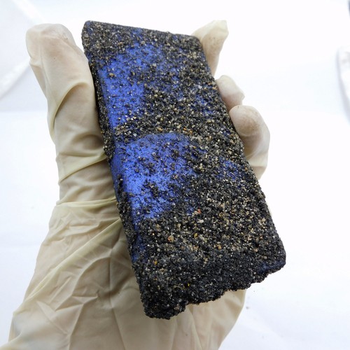 Natural blue sapphire - blue,
