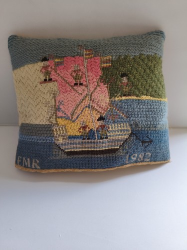 Vintage 80s cushion - 80s,
