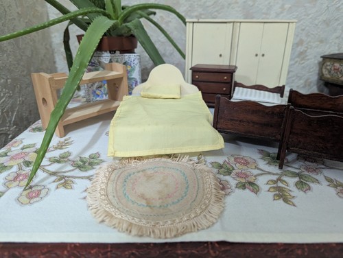 Vintage wooden dollhouse - vintage,