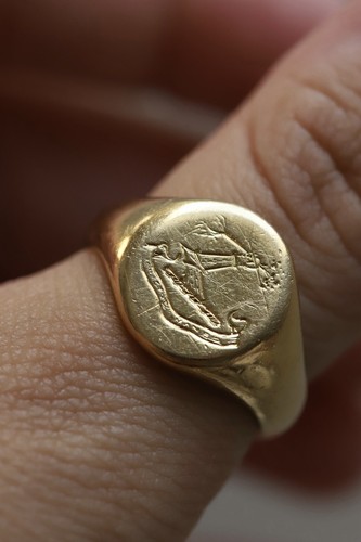 Heavy 18ct yellow - heavy,