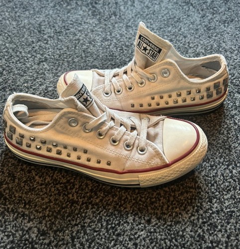 Cream with stud detail chick - with,