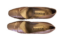 Women's shoes, Roland Cartier