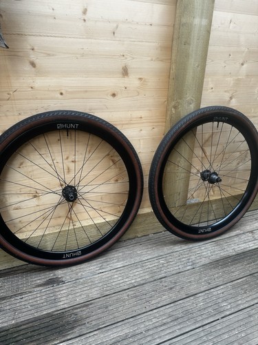 Hunt carbon wheelset 40mm - wheelset,