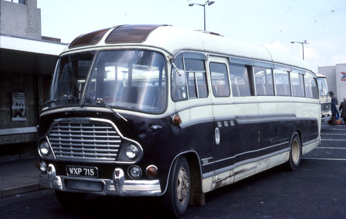 Lewis coaches london - lewis,