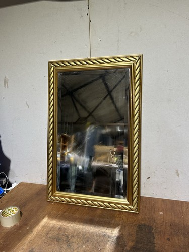 Medium vintage gilt ornate - medium,