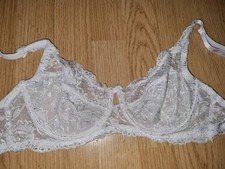 Gorgeous White floral E-VIE non-padded Underwired Bra Size 40C
