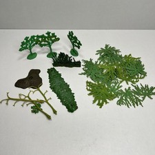 Britains & Unbranded Various Plastic Trees x25 Piece Bundle Vintage