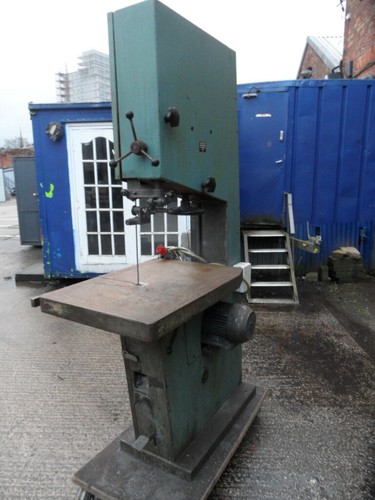 Vertical bandsaw startrite - ,