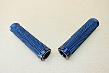 Santa Cruz Lock On Grips Black