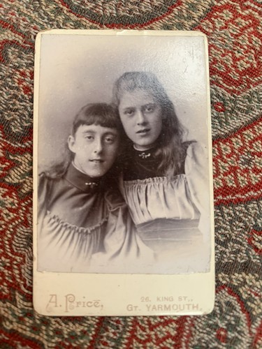 Cdv victorian two girls - two,