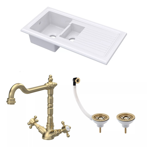 Traditional fireclay kitchen - traditional,
