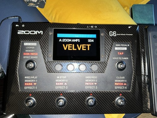 Zoom multi effect - zoom, pedal