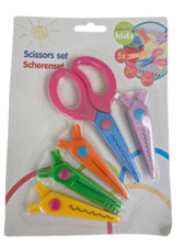 Childrens Scissors 4 pairs in 1  Assorted Cut Shape Straight & Zig Zag