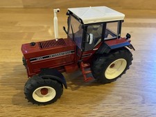 Schuco Case International 1255