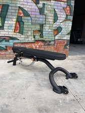 Matrix Aura G3 Adjustable Incline Commercial Bench Gym Equipment Excellent Cond