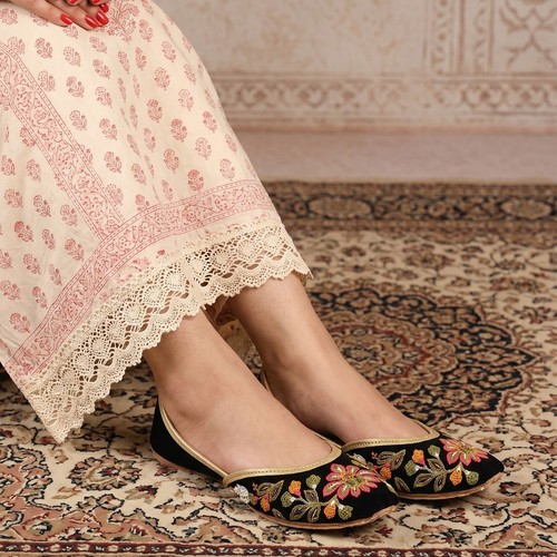 Womens khussa embroidered - womens,
