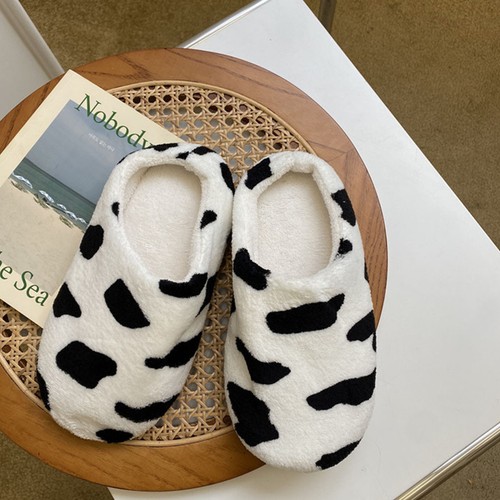 Pair cow pattern slippers - 1,