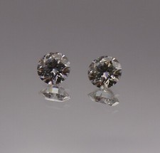 White D Color VVS1 Round Cut Moissanite Stone Loose Gemstone 0.5 Carat -5 MM