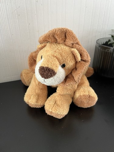 Pluffies catnap the lion - "catnap",