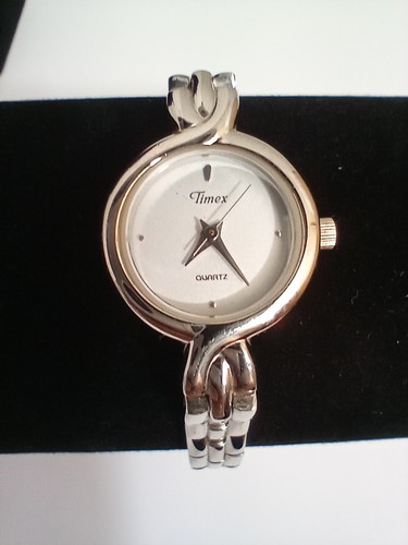 Vtg timex womens watche - vtg,