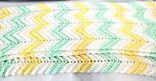 Hand made Crochet Baby Blanket 33 x 48 inches (Dis)
