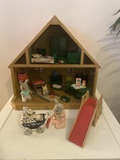 SYLVANIAN FAMILIES VINTAGE RED