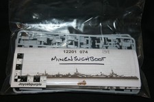 Airfix Heller German M-24 Minensuchboot (Minesweeper) 1:400 scale model ship kit