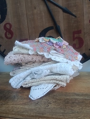 Large bundle vintage - large, of