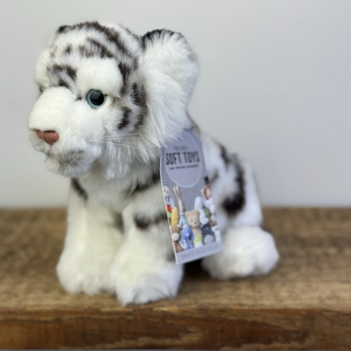 Living nature white tiger - living,