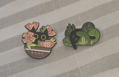 Black cat plants enamel - 2,