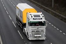 T24 6x4 Truck Photo VO10 VOX