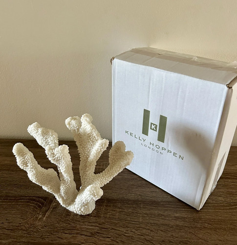 Resin white coral by kelly - white,
