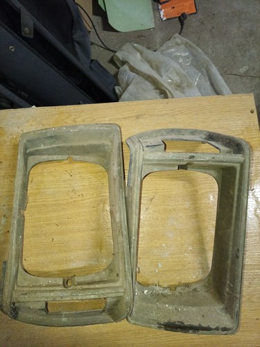 Pair datsun nissan sunny - nissan,