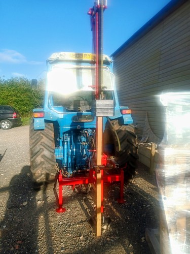 Quantock tractor fence post - fence,