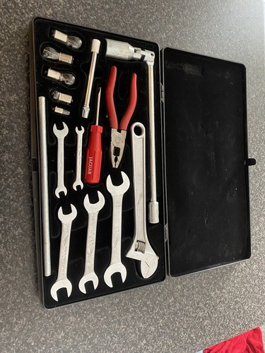 Jaguar tool kit - kit, box