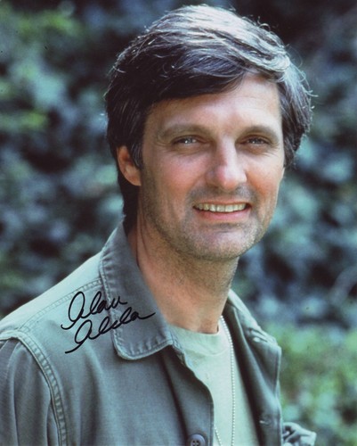 Alan alda mash autograph - alan,