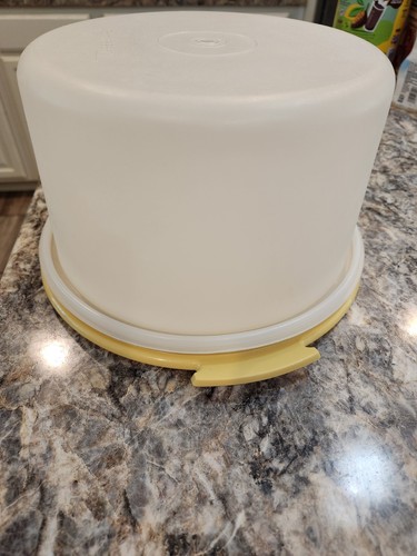 Vintage tupperware cake keeper - tupperware,
