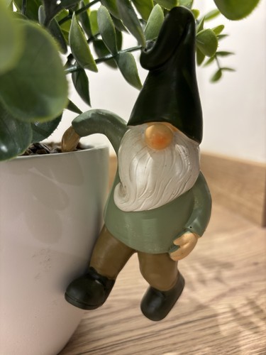 Green gnome gonk pot - gonk, holder